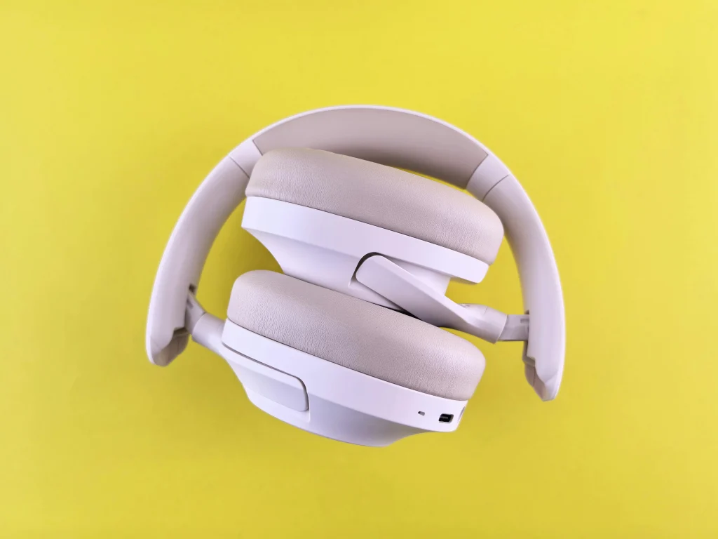 Best Over Ear Noise Cancelling Headphones
