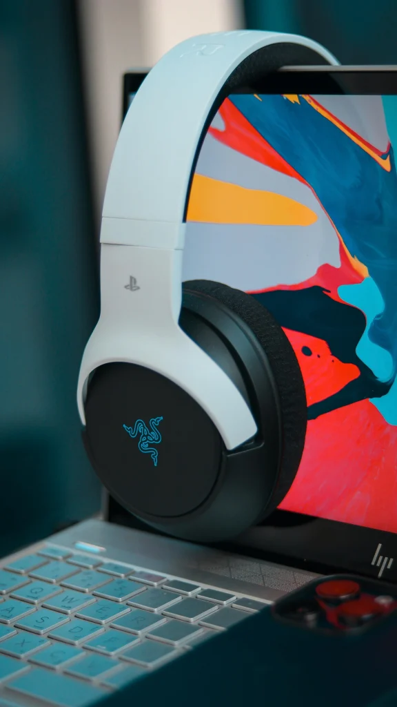 Best Noise Cancelling Bluetooth Headphones for Mowing