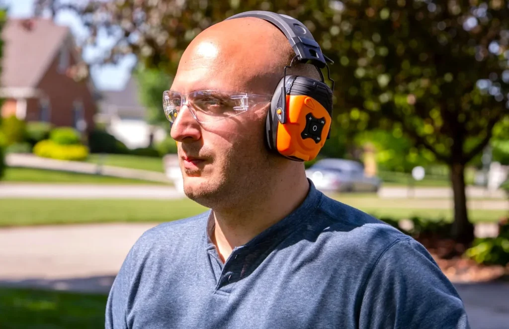 Best Noise Cancelling Headphones for Mowing Lawns
