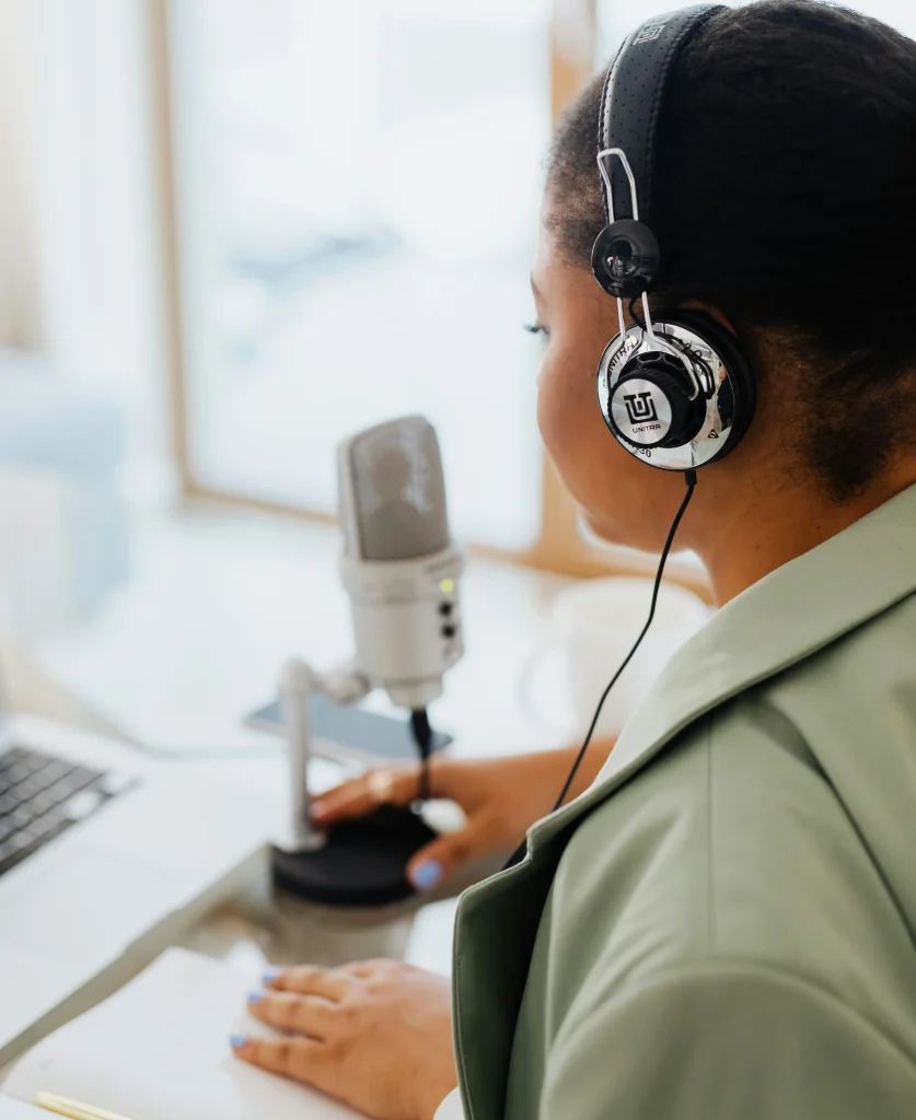 Headphones With Radio for Mowing