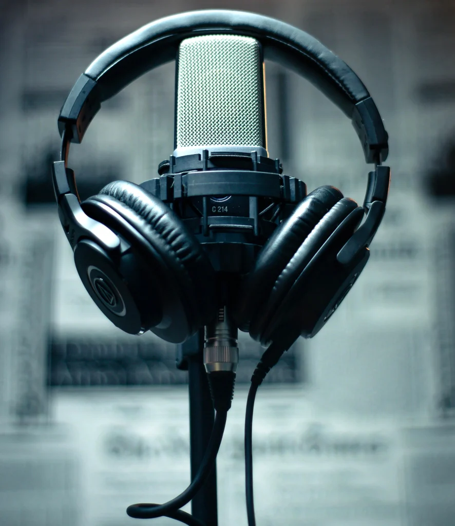 Headphones With Radio for Mowing